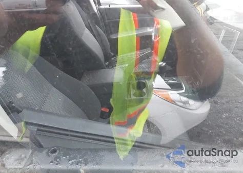 2008 Jeep Grand Cherokee Laredo z USA, uszkodzony, nr VIN 1J8GR48K68C147525